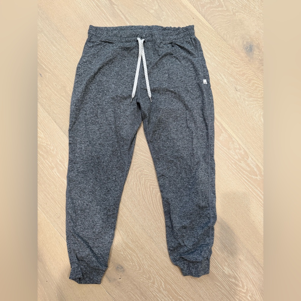 Vuori Performance Joggers, Size L, Gray